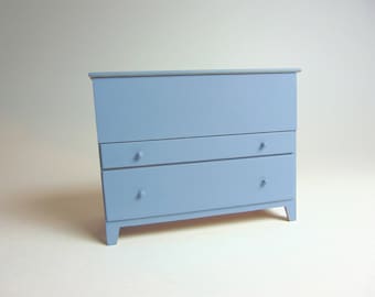 Miniature Shaker 2 drawer chest