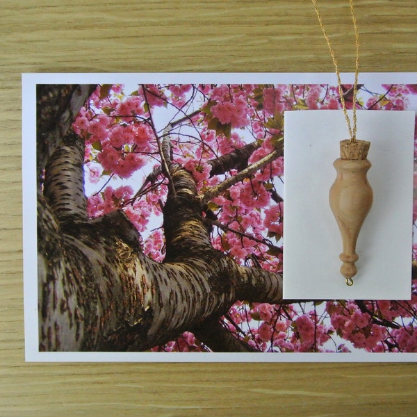Ampolea Pendolo in legno di Ciliegio, dimensioni 5 cm , boccetta, porta essenza, aromaterapia