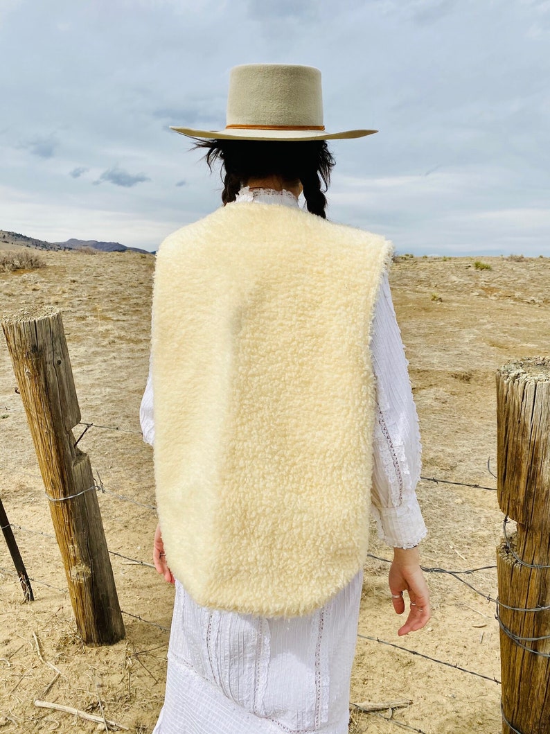 vintage 70s 1970 sheepskin vest 900 Miles Sherpa Vest