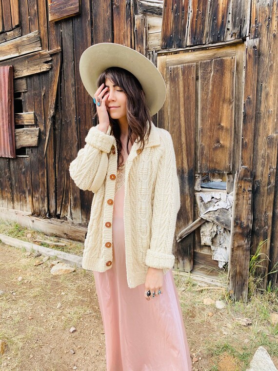 Cabin Living Cable Knit Sweater | cardigan 1970 7