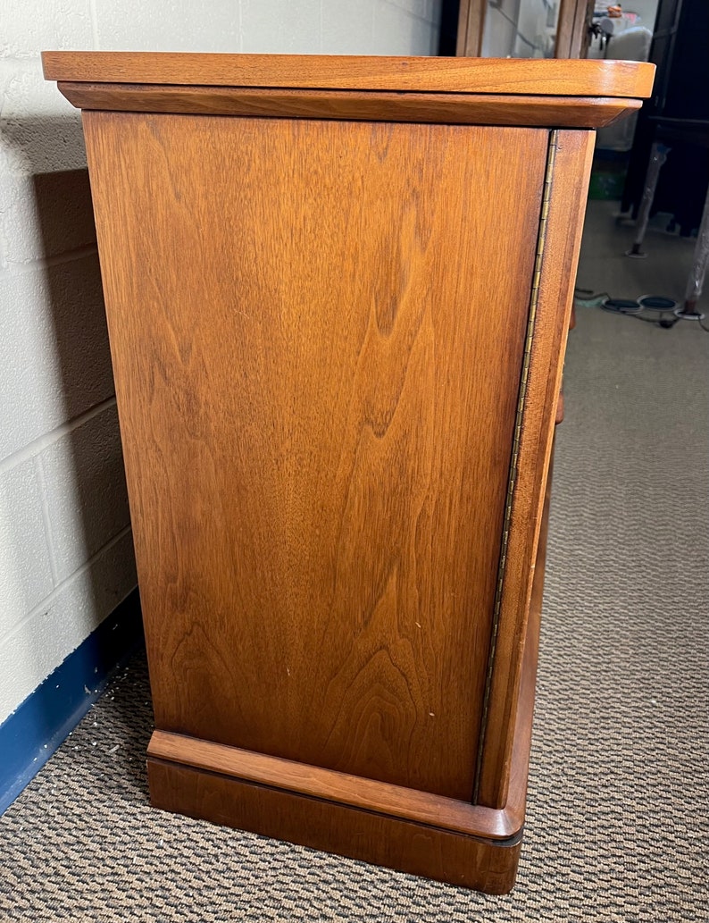 Mid-Century Modern Walnut Travertine Buffet Credenza Sideboard Henredon Circa'60 image 9