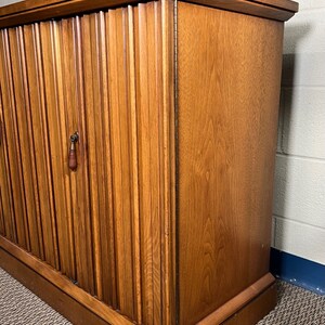 Mid-Century Modern Walnut Travertine Buffet Credenza Sideboard Henredon Circa'60 image 10