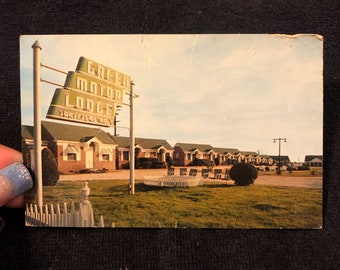 Green Motor Lodge Postcard