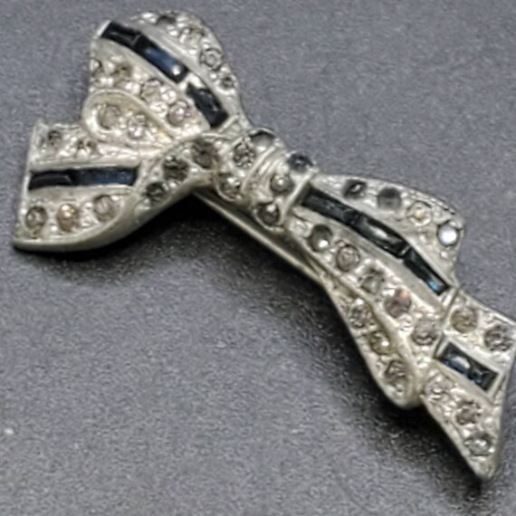 Antique Ribbon Pin, costume jewelry, inlaid 1900s Pin, ribbon pin,Antique Ribbon pin, unmarked bow pin,