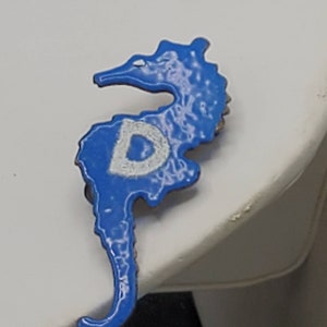 Reduced! Vintage enameled seahorse pin, Blue and white enamel,vintage pin,vintage brooch,collectible jewelry,collectible pins