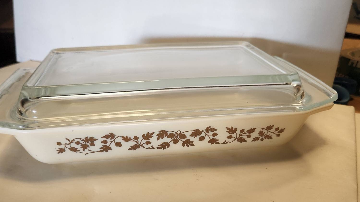 Vintage Pyrex 550C Space Saver Lid Only, fits 575 & 548 dishes town