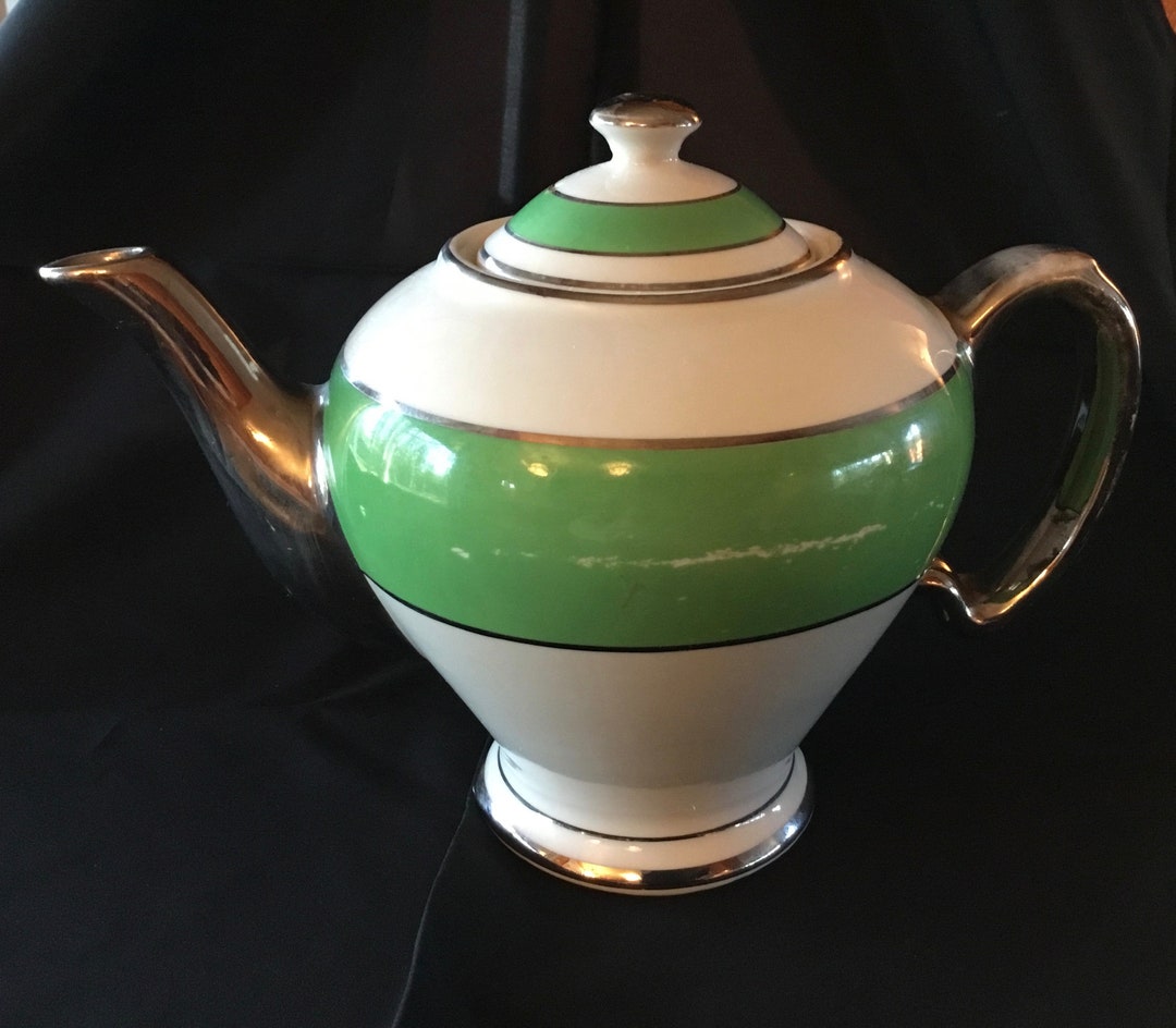 Vintage Mccormick's Banquet Tea Balto Six Cup Teapot With Lid note Side Scratches Made in USA by