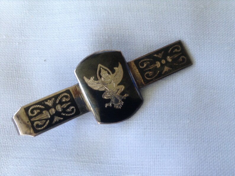 - 1926 to 1935 Made in Siam Vintage Siam Sterling Silver Niello Tie Tack Thailand