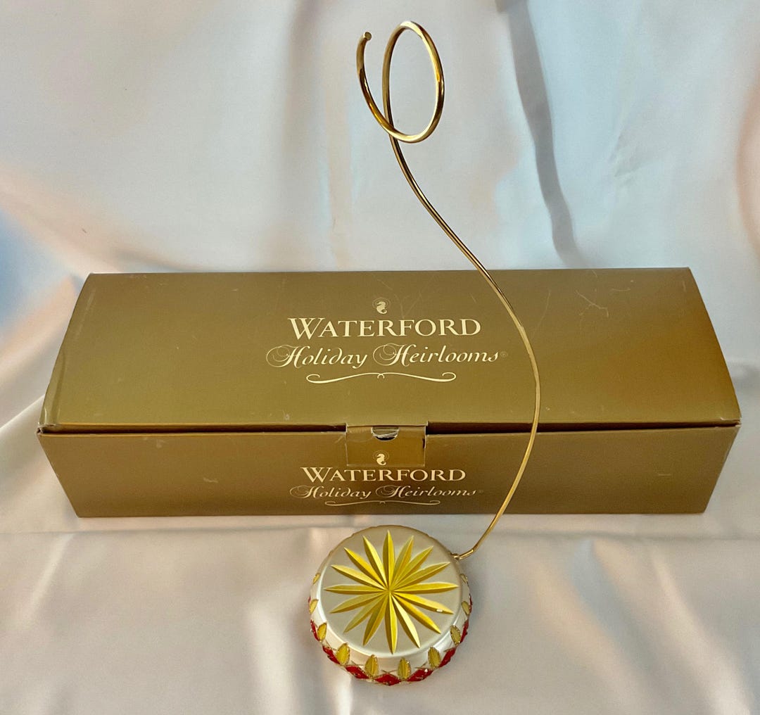 Vintage Waterford Holiday Heirlooms "glenmeade" 15.0" Tall Ornament ...