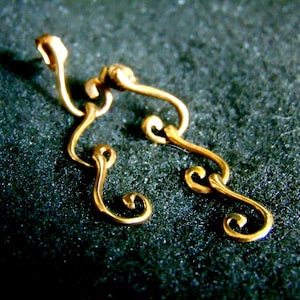 18k Gold Earrings,Solid  Gold 750 Drop Earrings for Women,Yellow Gold Jewellery ,Womens Earrings,Gift for Her,Gift Idea,Artisan Jewelry,