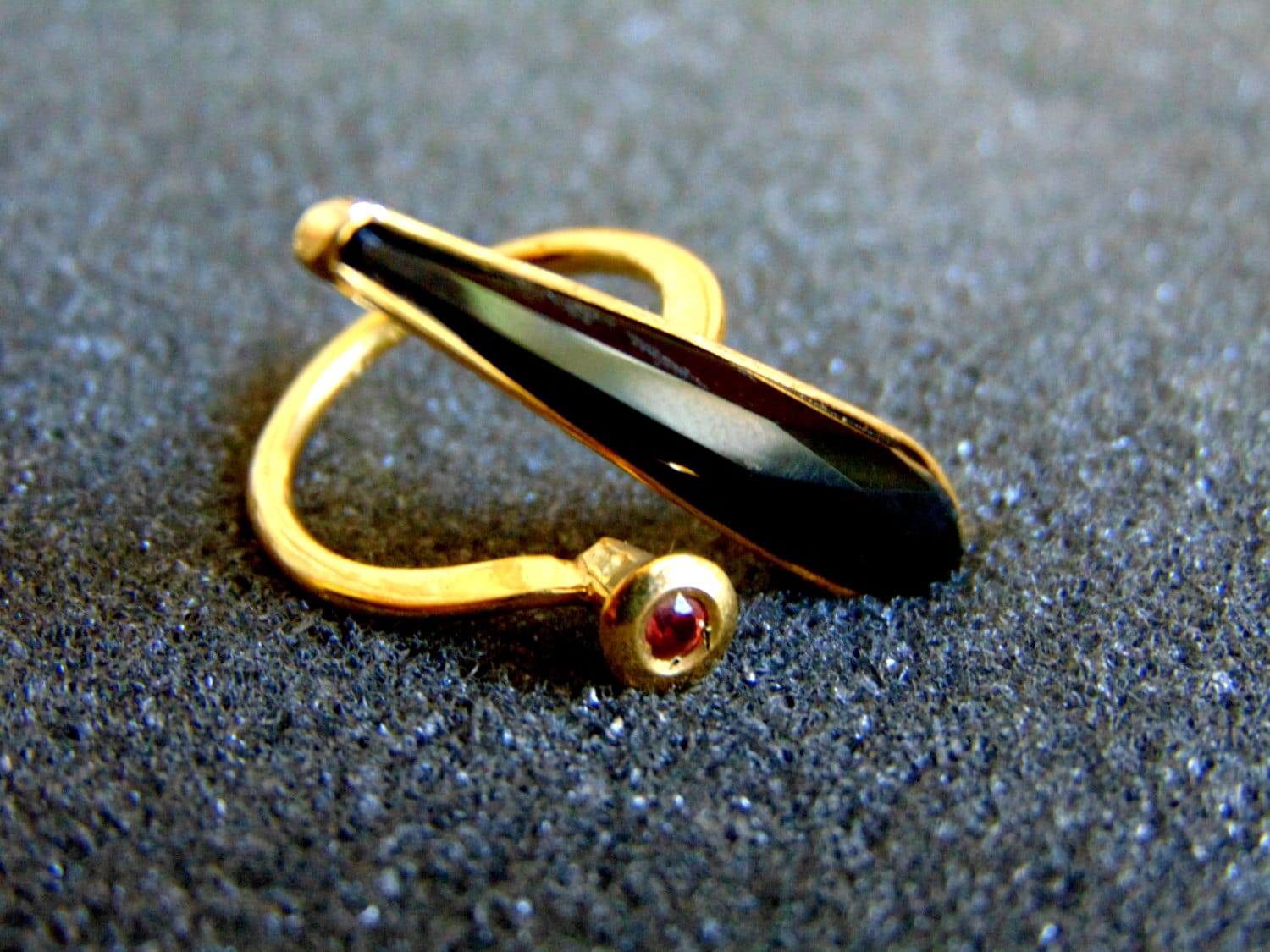 Stunning 18k Gold Onyx and Ruby Statement Ringwomen's Etsy