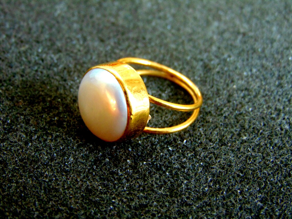 Beautiful 18k Gold and Pearl Statement Ringwomen's Gold Etsy