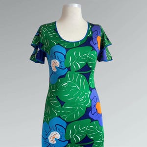 Vintage 70s Finnwear Finland Botanical Floral Print Flutter Sleeves Maxi Nylon Dress / Small