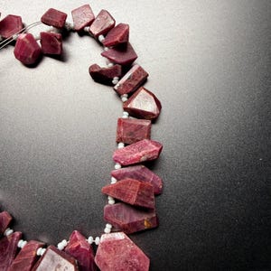 Perles de rubis naturel facettées, perles de rubis brut, perles de rubis rouge irrégulières, grosses perles décoratives, fournitures pour la création de bijoux