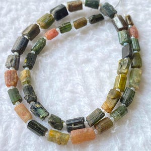 Perline di tormalina colorata: filo grezzo e rustico da 16 pollici / Creazione di gioielli
