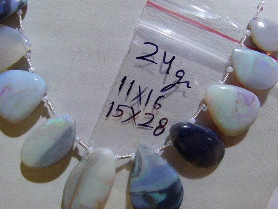 OA0044/ 1連 オーストラリア産オパール原石ビーズ 120カラット 11X16