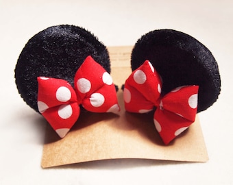 Mickey Mouse Ear Hair clip with bow, Minnie Mouse Ear Hair clip with bow, Disney Party Prop, Gift for children * 1 Pair