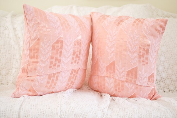 Par de cojines florales vintage rosas rosas almohadas rosa brocado tirar almohadas vintage rosa almohada cubre saten brocado cojines hechos a mano Etsy Espana