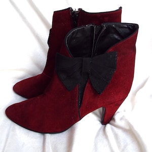 Vintage real suede heeled ankle boots Dark red and black suede ankle boots  Suede leather ankle boots Burgundy Sz 39 Very well cared for
