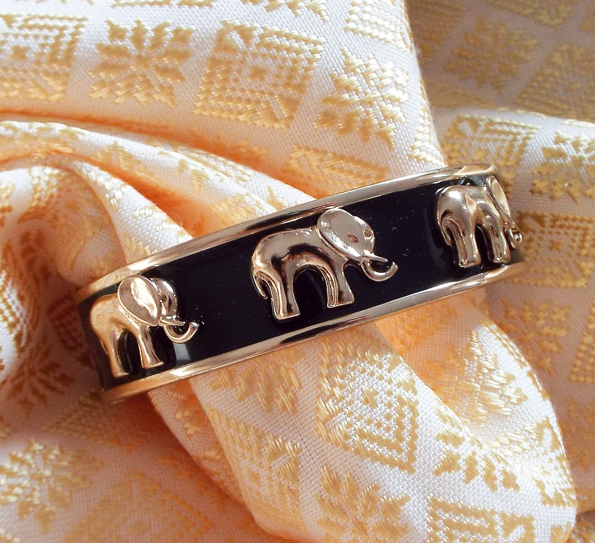 White gold hotsell elephant bracelet