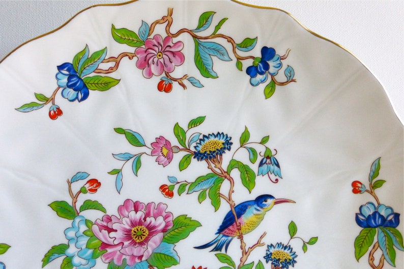Aynsley Pembroke Bird & Florals Round Scalloped Cake Plate