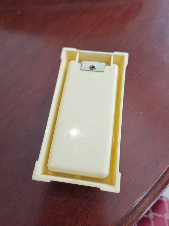 Vintage Rectangular Bakelite Jewellery Display Box - image 2