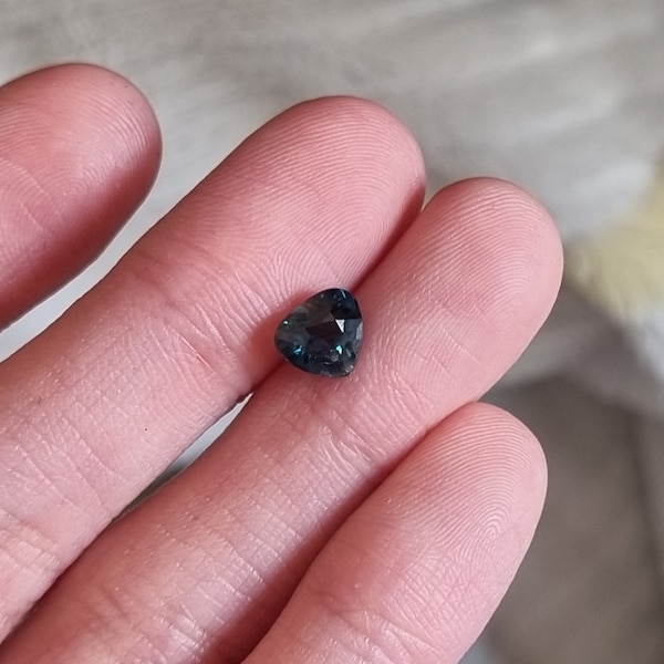 1.57ct Unheated Untreated Teal Heart-cut Sapphire
