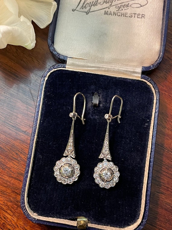 Gorgeous Art Deco Platinum 1.88ct Diamond Dangle Vintage Antique Chandelier  Earrings | 1025433 | Sellingantiques.co.uk