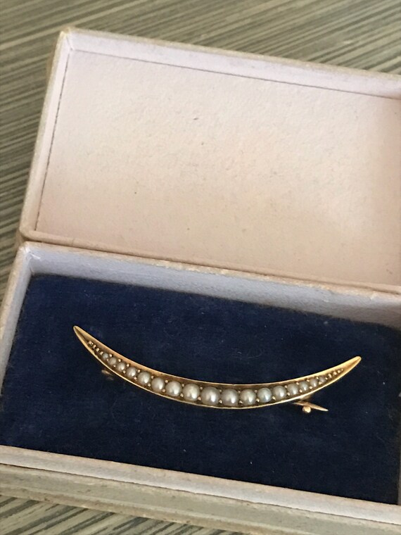 A Victorian Pearl Crescent Moon Brooch 9k