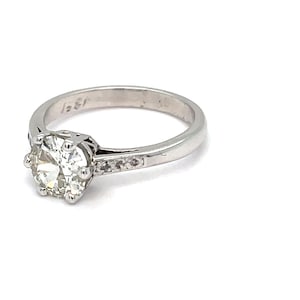 Art Deco 0.9ct Diamond 18 Karat Gold Ring