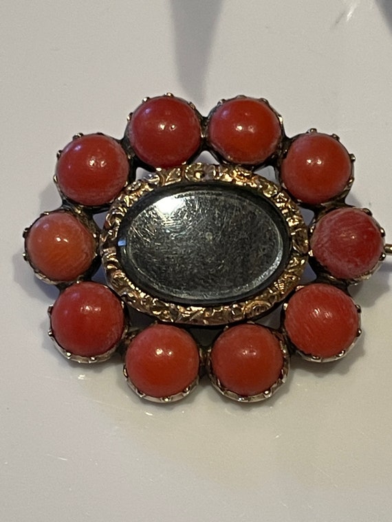 Georgian Coral and Gold Mourning Brooch - Gem