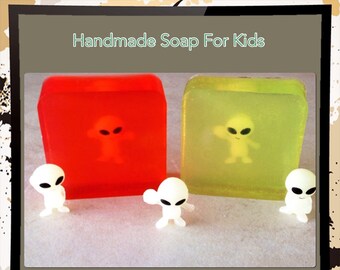 Glow-In-The-Dark Alien Toy Soap