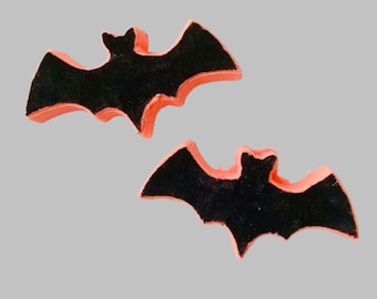 Black Bat Color Change Bath Bomb