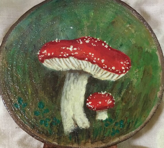 Mushroom Art on Woodslice with Easel