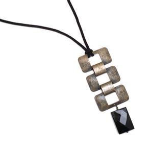 black onyx pendant and brass necklace, brass pendant with faceted black onyx drop necklace, onyx necklace, boho necklace, festival necklace
