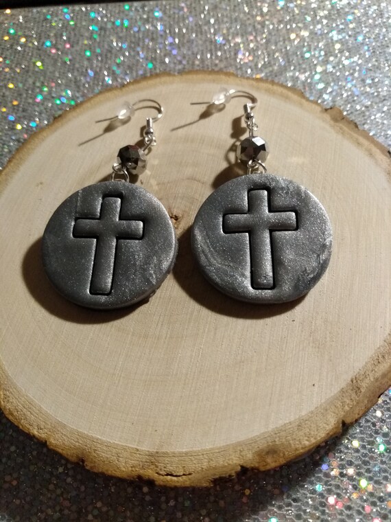 Paire De Boucles D'oreille 'échelle Articulée Noire Avec Croix Gothique Medievale Xml 21147 21164 650720