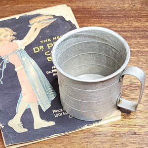 Vintage Aluminium Measuring Cup - 1 Cup Aluminum Liquid Measuring Cup - Primitive Measuring Cup