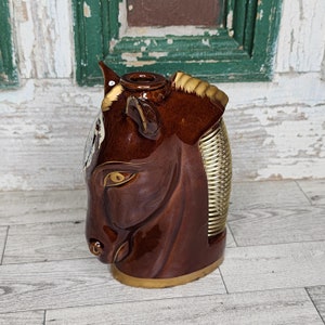 Portacartas de cerámica vintage con forma de cabeza de caballo y humedecedor de sellos - Hucha de ahorros para caballos - Accesorio de escritorio para caballos - Hucha con forma de cabeza de caballo RELCO