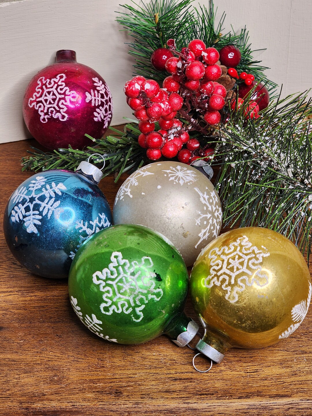 Vintage Christmas Bulbs Made in USA Bulbs Stencil Snowflake Ornaments