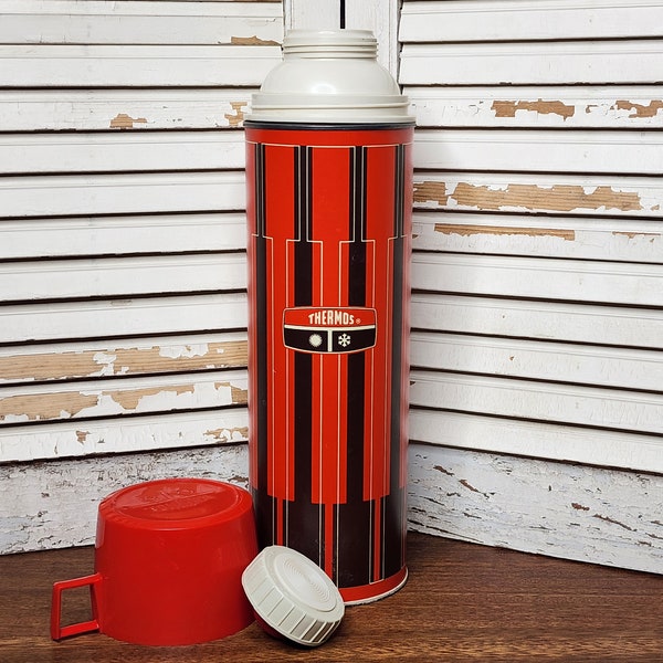 Vintage Thermos King-Seeley 1971 Red Plaid - Vintage Plaid Thermos - Red and Black Thermos - Tall Red Thermos - Bottle No 2410