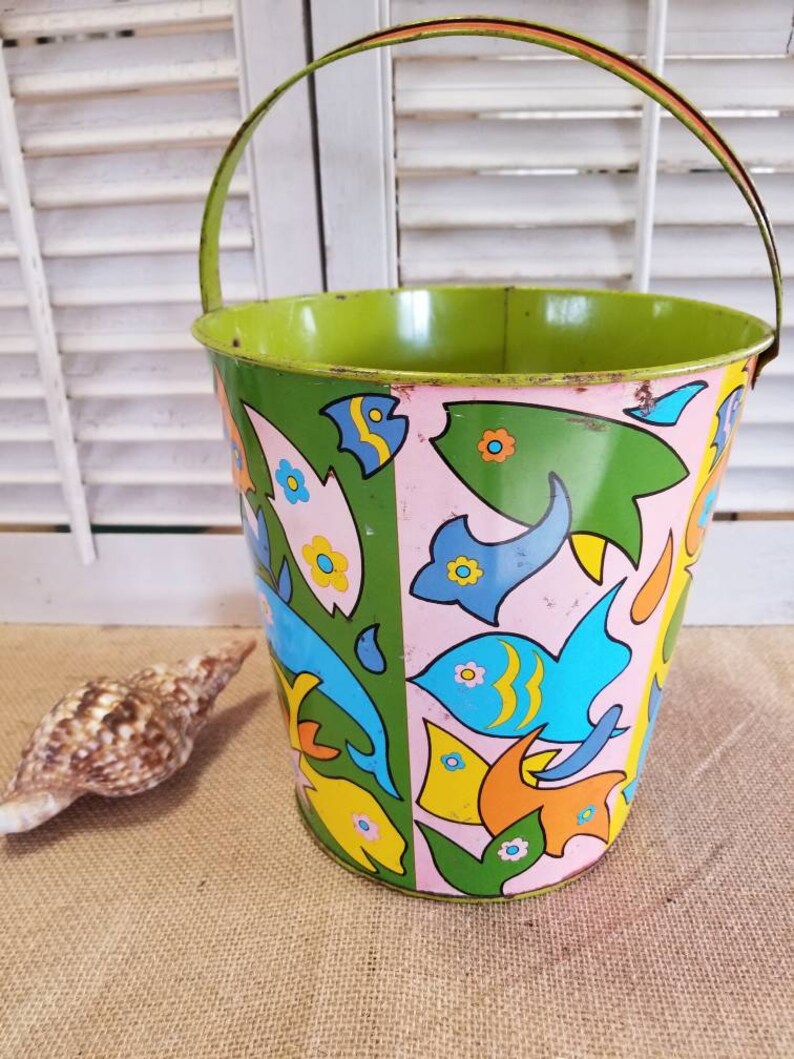 metal beach bucket