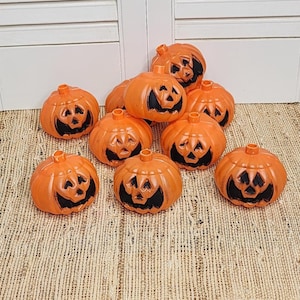 Vintage Halloween Jack O&#39; Lantern String Light Covers - Set of 10