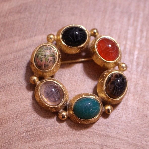 Vintage Egyptian scarab circle Pin gold brooch Carved multicolor scarabs Cabochon circular pin Beetles round scarab