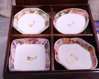Very Rare Set of Eight Vintage Japanese bowls in Original Box, Tempura Dipping sauce Bowls or Tapas, Mu Subi Present, New in Box