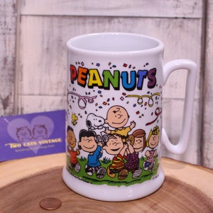 Sale! Rare Peanut Snoopy, Charlie Brown and The Gang Large Mug from Peanuts, Schultz