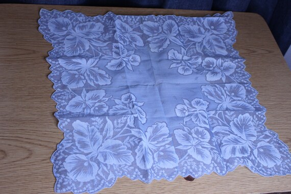 Beautiful Vintage Flowered Handkerchiefs, Four, B… - image 7