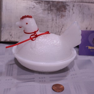 Vintage Milk Glass Hen On Nest, Nesting Hen, Hen on Basket, White Chicken, Westmoreland