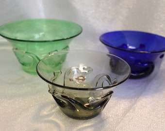 Vintage Set of Three Hand Blown Glass Nesting Bowls Green, Blue and Smoky Color, Nice Thick Glass, Signed by Artist GV 90