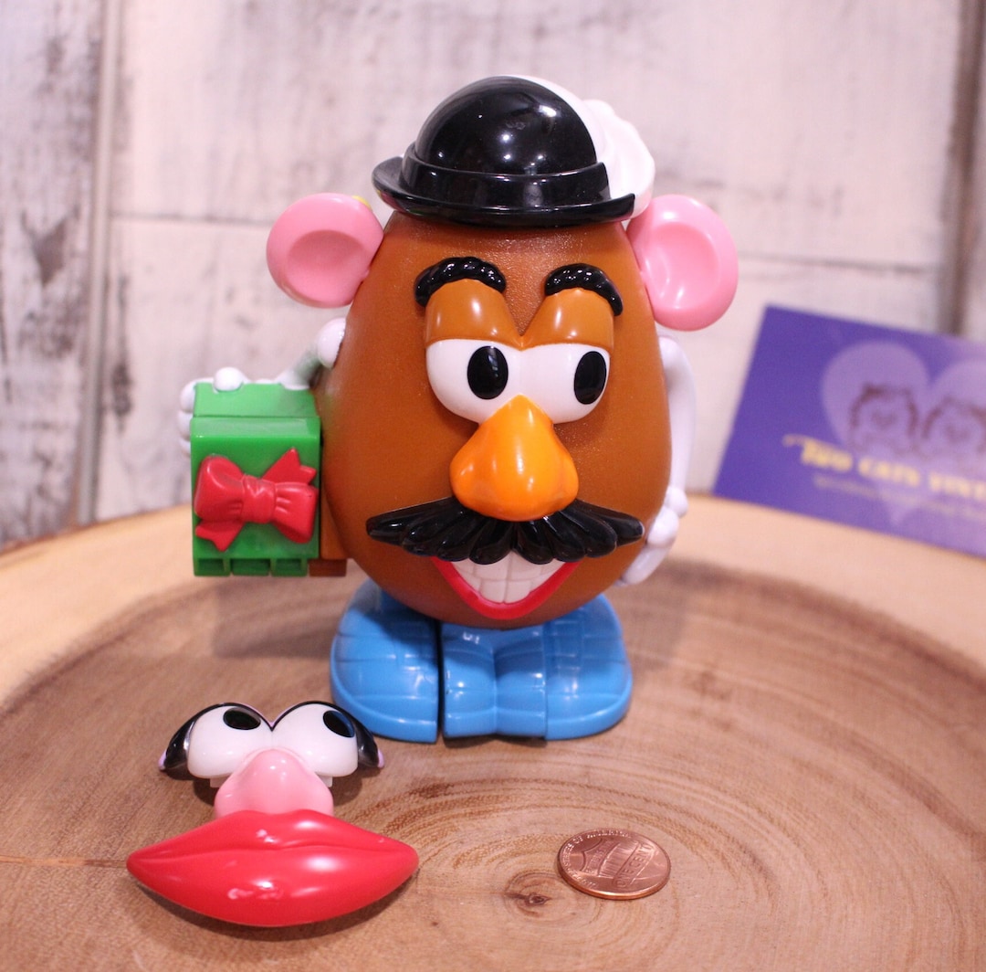 Vintage Hasbro Disney Mr. or Mrs. Potato Head Interchangeable
