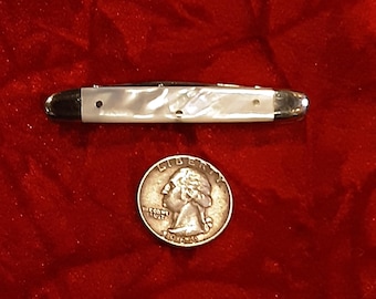 Vintage bulldog brand knife